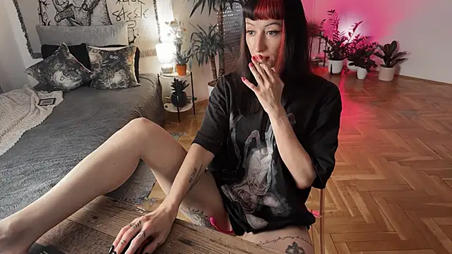 inked witch online show from September 16, 10:38 am