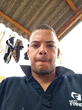 Snapshot of CLARO123F chatting on November 18, 11:58 am CLARO123F online show from November 18, 11:58 am