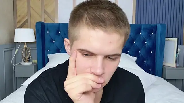 Piter Ward online show from November 24, 11:04 pm