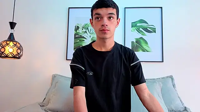 krisstormvg online show from November 24, 7:57 pm