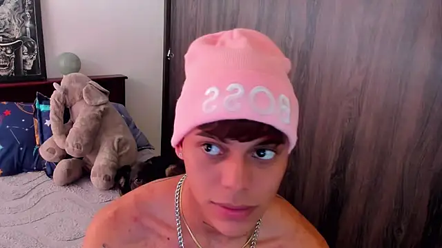 Snapshot of Jin_kougasaki chatting on November 19, 2:28 pm Jin kougasaki online show from November 19, 2:28 pm