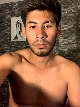 Snapshot of NanetYNaru chatting on November 27, 1:18 am NanetYNaru online show from November 27, 1:18 am