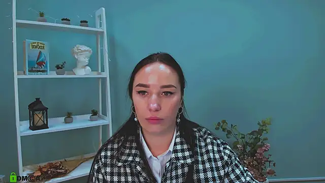 emma blooom  online show from November 28, 9:56 am