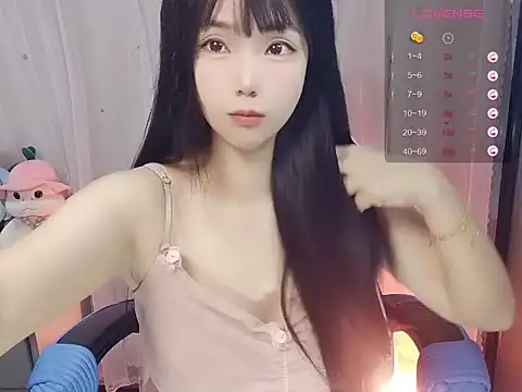 Snapshot of marianawu chatting on December 13, 11:10 pm marianawu online show from December 13, 11:10 pm