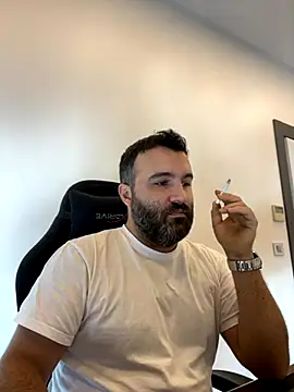 Yasinozturk3232 online show from November 21, 8:46 am