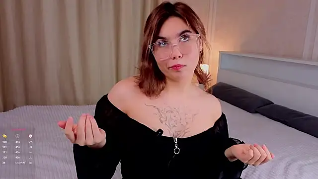 LaneUmanzor online show from November 25, 11:10 am