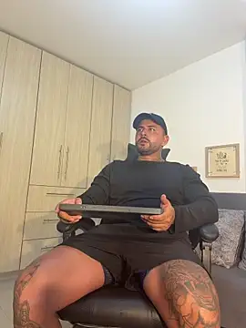 david10kc online show from November 25, 9:04 pm