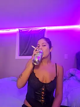 Snapshot of Drowning667 chatting on November 27, 6:26 am Drowning667 online show from November 27, 6:26 am