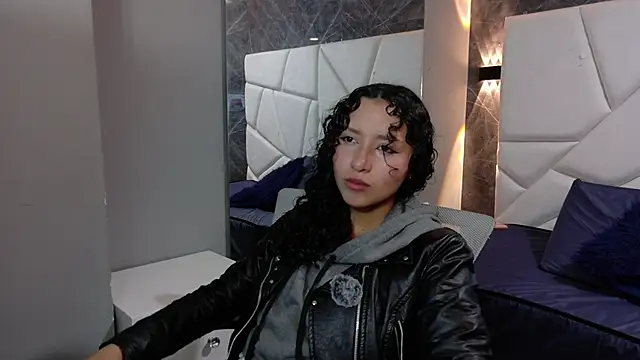 pettymoon1 online show from November 29, 11:35 am