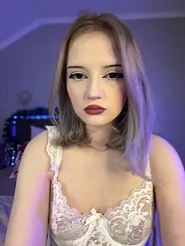 YunnaTyan online show from December 14, 1:05 pm