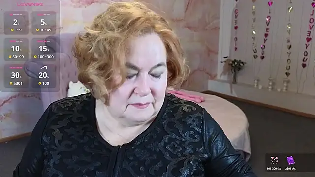 Nola Nektar online show from December 1, 4:50 am