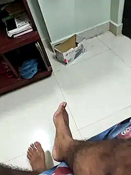 Littlehardon online show from November 1, 7:49 pm