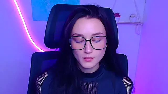 Snapshot of Stella_XO chatting on November 27, 6:48 am Stella XO online show from November 27, 6:48 am