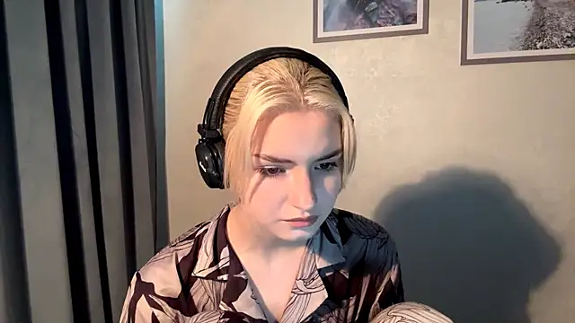 Snapshot of Cindi_Jacobs chatting on November 29, 4:54 pm Cindi Jacobs online show from November 29, 4:54 pm