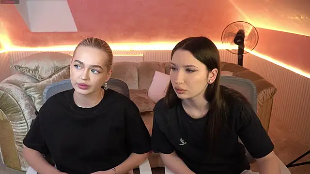 Liza Mur online show from November 26, 3:13 pm