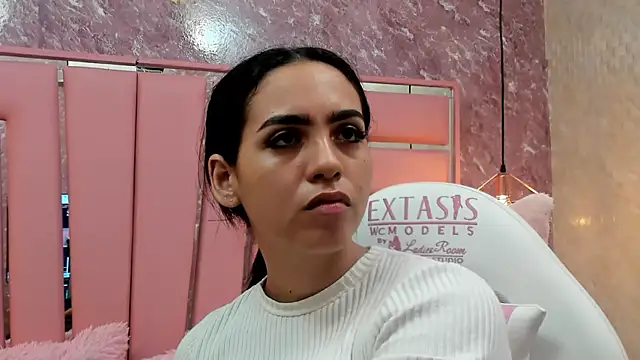 CHERRY  SWEET  online show from November 30, 11:36 am