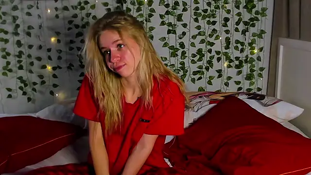 Cute Beautiful Princess online show from November 27, 10:45 pm