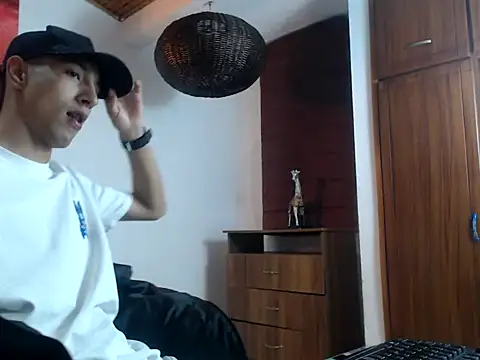 BiggJackson online show from November 23, 1:33 pm