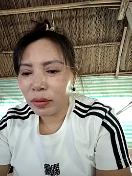 Snapshot of akura-03 chatting on November 29, 8:06 am akura-03 online show from November 29, 8:06 am