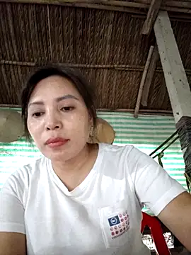 Snapshot of akura-03 chatting on December 3, 9:18 am akura-03 online show from December 3, 9:18 am