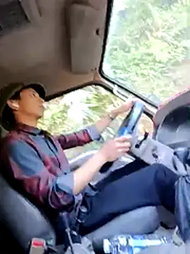 Snapshot of susie_min chatting on November 25, 8:25 am susie min online show from November 25, 8:25 am