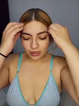 mila curvy online show from November 28, 10:23 pm