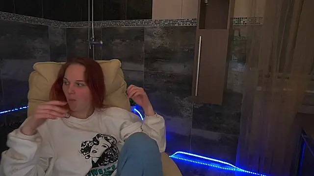 Snapshot of Sun_Shine_Lola chatting on November 24, 2:17 pm Sun Shine Lola online show from November 24, 2:17 pm