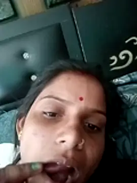 Snapshot of mina_jii chatting on December 14, 6:08 am mina jii online show from December 14, 6:08 am