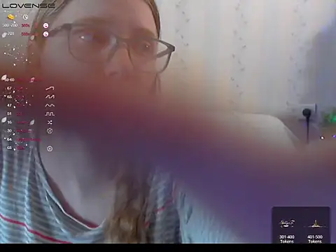 LustfulSarah online show from January 5, 9:47 pm