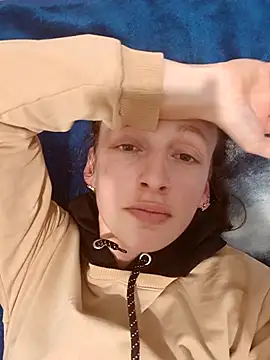 AlisKiv online show from November 28, 8:33 pm