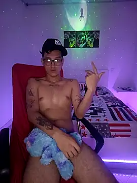 xanderss12  online show from November 23, 9:58 pm