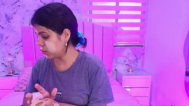 katsumi yan online show from December 1, 7:08 pm