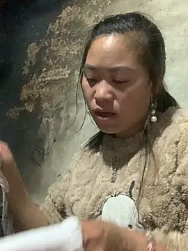 hotel222 online show from November 26, 1:01 pm