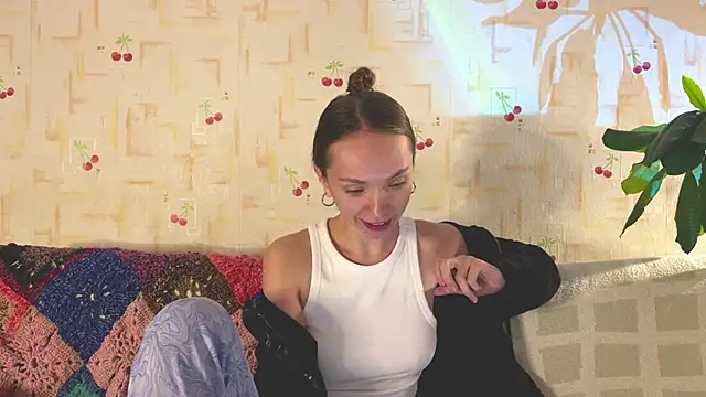 PaulaTisch online show from December 1, 4:12 pm