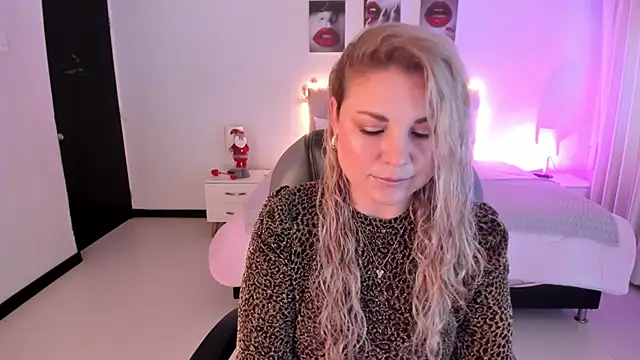 Violeta Hotter online show from November 26, 11:11 am