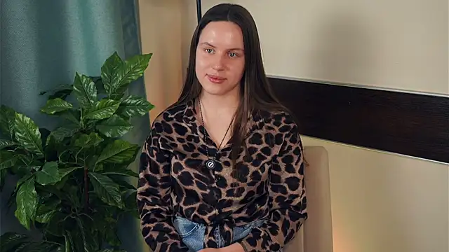 SanoraVillnave online show from November 25, 7:30 am