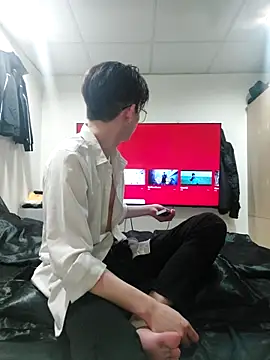 Snapshot of twtung_tung chatting on November 30, 4:33 pm twtung tung online show from November 30, 4:33 pm