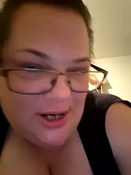 Tasmine online show from November 24, 1:33 pm