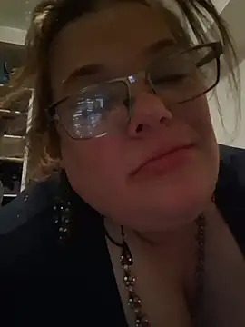 Tasmine online show from November 28, 1:36 pm