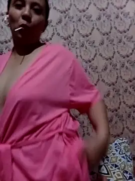 sexymaxine15 online show from November 27, 5:37 pm