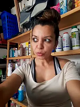 angeladahot online show from November 29, 3:15 pm