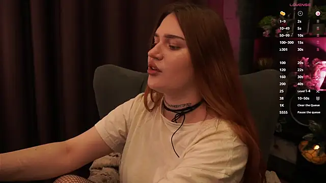 LucyLuice online show from December 2, 5:13 am