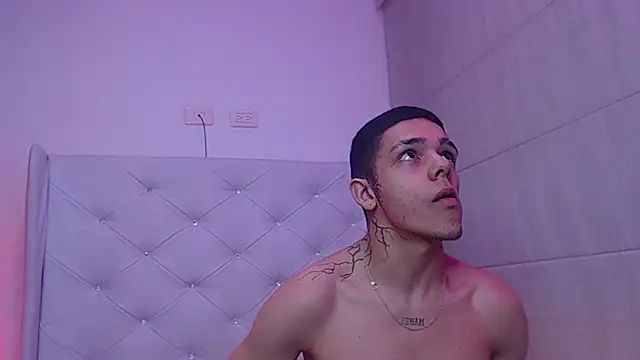 Noah and kim69 online show from December 1, 5:45 am