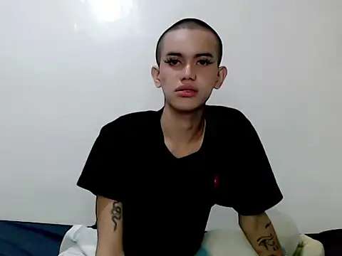 superhotbabe online show from November 26, 8:04 am