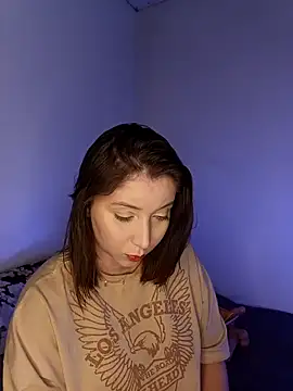 Brunetthe online show from December 4, 1:59 am