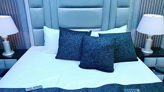 MadysonMiler online show from December 3, 1:35 am