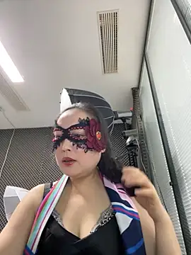 Snapshot of TL-46 chatting on December 4, 8:01 am TL-46 online show from December 4, 8:01 am