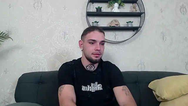 KaneHunter online show from December 1, 8:03 pm