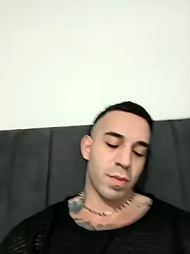 Snapshot of hazarcannn chatting on December 17, 6:58 pm hazarcannn online show from December 17, 6:58 pm