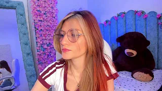 Ash 20  online show from November 28, 2:09 pm